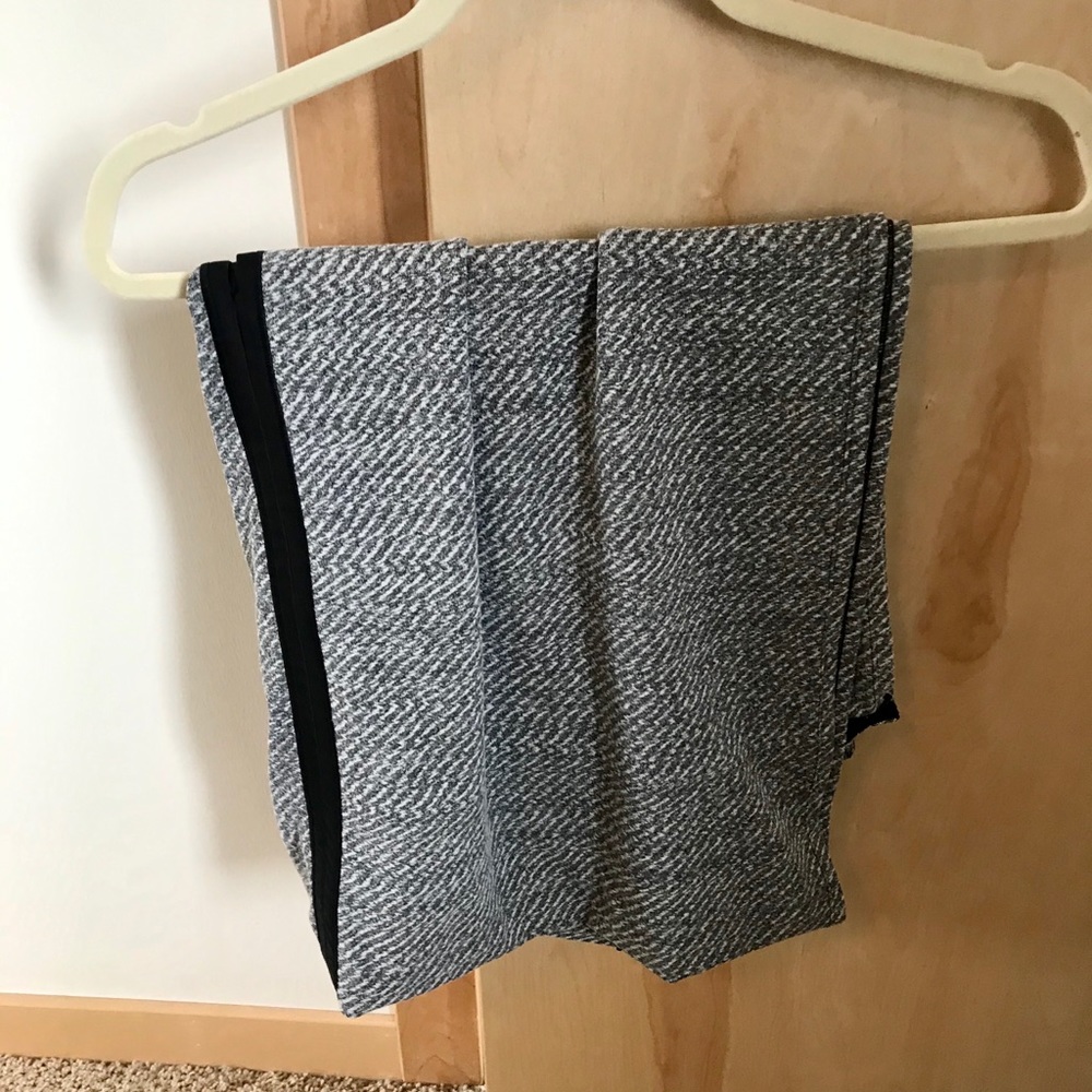 Lululemon scarf